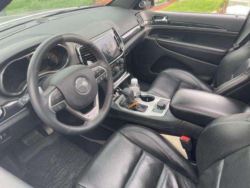 Photo 2 of 2 of 2019 Jeep Grand Cherokee Trailhawk